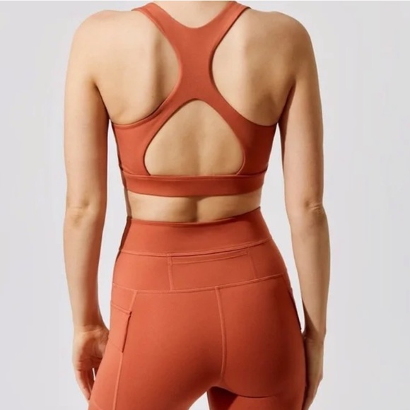 CARBON38 Orange Bra and Leggings Set - Picture 2 of 9